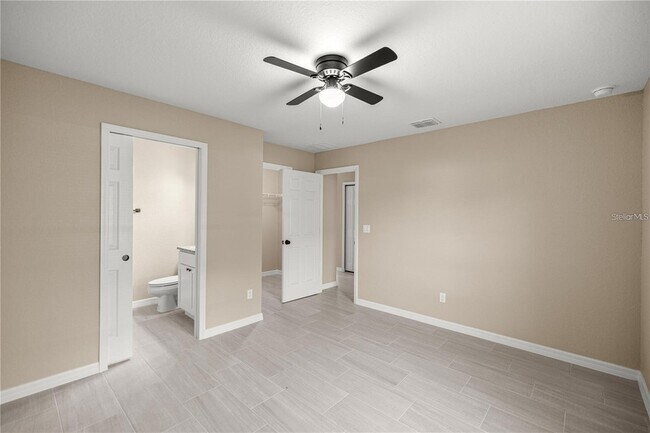 Building Photo - 5795 NW 11th Pl