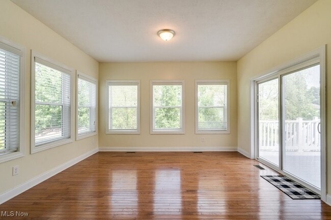 Building Photo - 155 Granite Dr