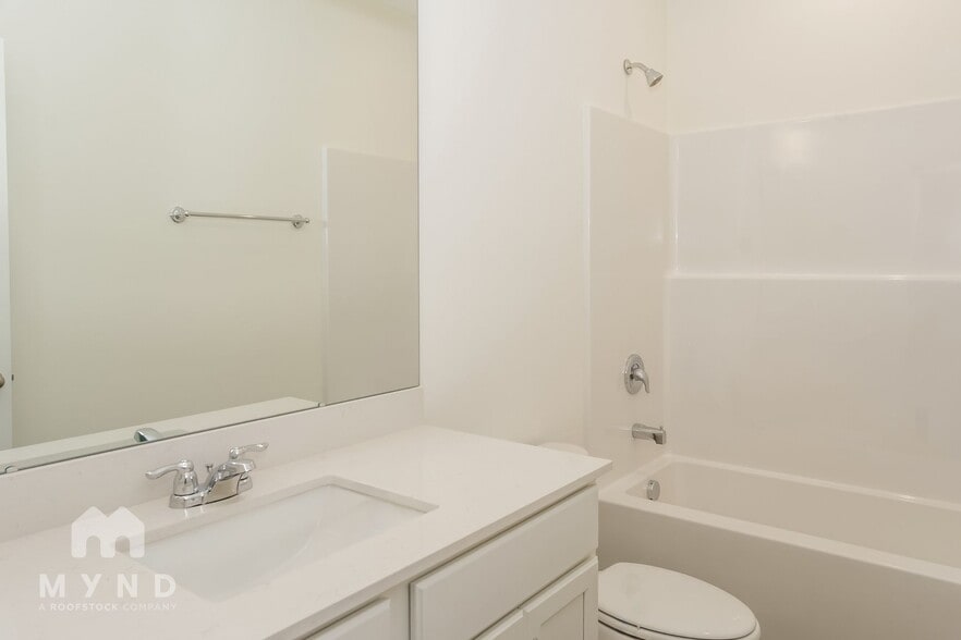 Building Photo - 150 Rose Vly Dr