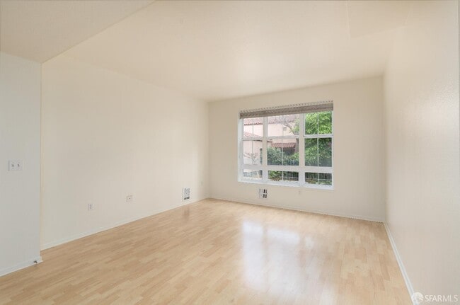Building Photo - 821 Folsom St