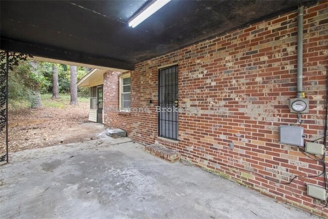 Building Photo - 4337 Napier Ave
