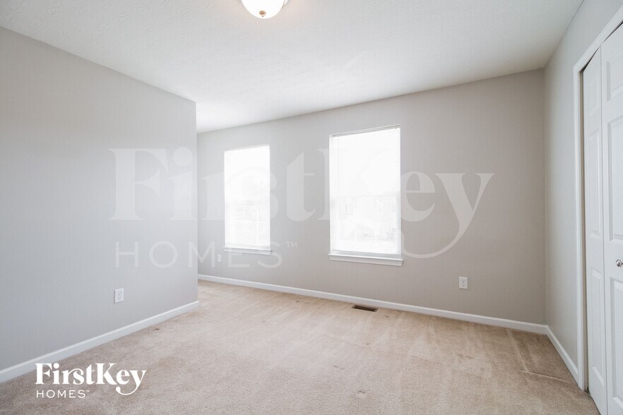Building Photo - 6038 Marsh Cir