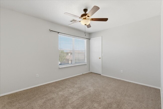 Building Photo - 3 Bedroom Home in Cooper Commons Near S Cooper Rd and E Hunt Highway!