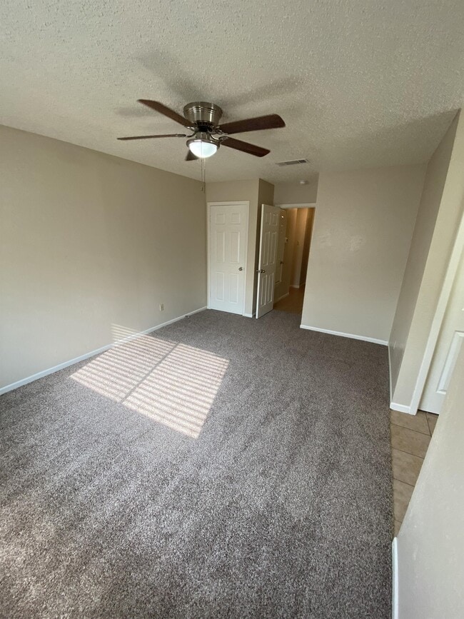 Building Photo - 2306 Hunt Dr
