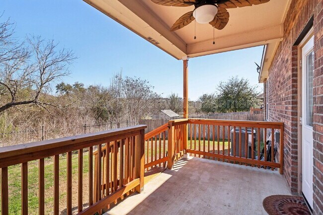 Building Photo - 14027 Laurel Br
