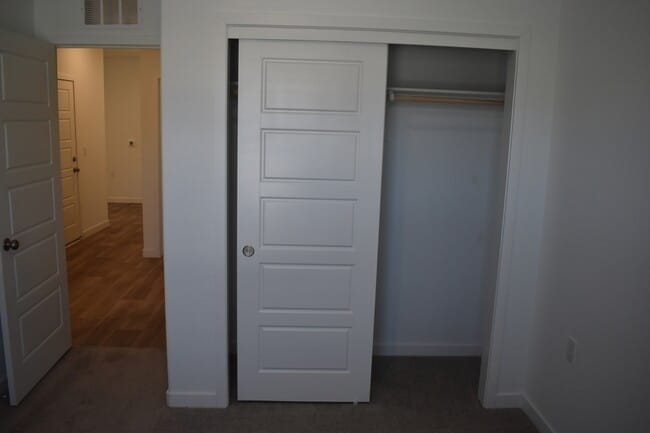 Building Photo - 4481 N San Miguel Ave