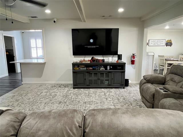 Building Photo - 5302 Vale St