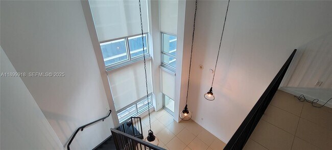 Building Photo - 300 S Biscayne Blvd