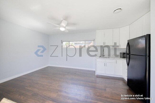 Building Photo - 10045 Wisner Ave