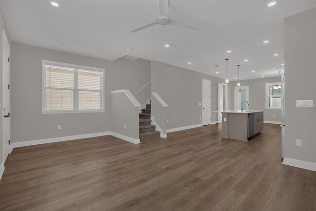 Building Photo - 17025 Haggerty Hollow Dr