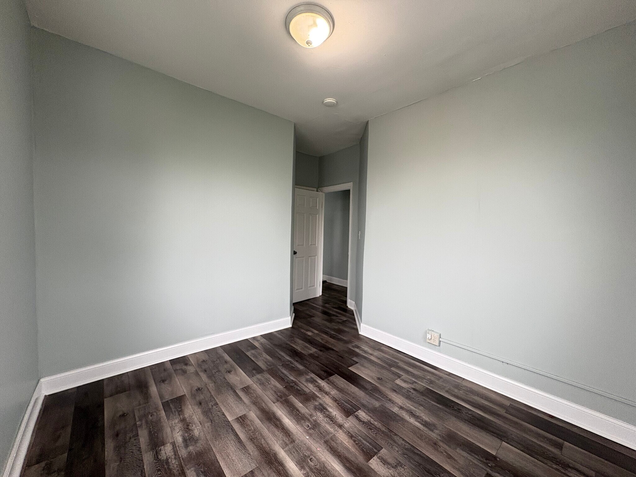 Building Photo - 202 Ridgewood Ave