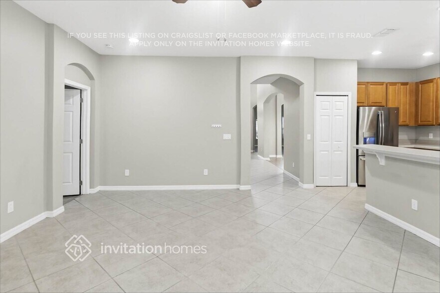 Building Photo - 9156 Lake Avon Dr