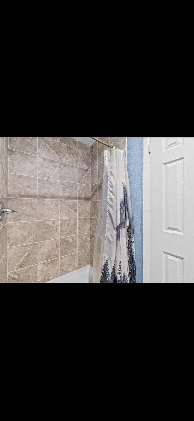 Building Photo - 314 Rogers Ave