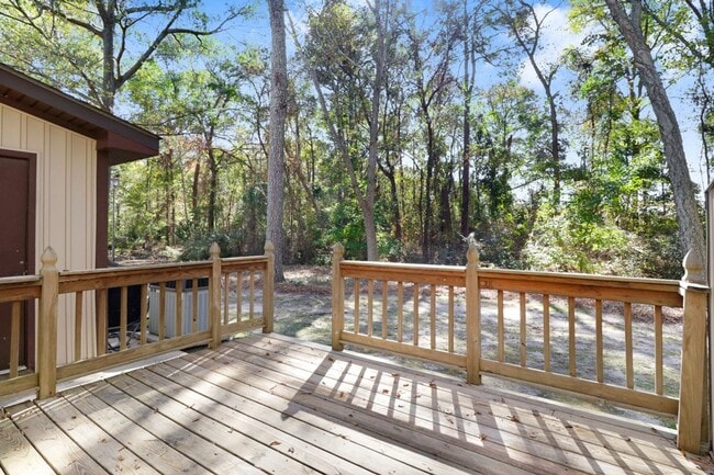 Building Photo - RENOVATED 2 BR | 2 BA Townhome in Goldsboro *less than 2 miles from SJAFB*