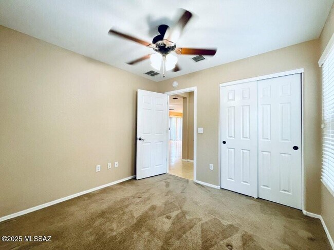 Building Photo - 2736 N Neruda Ln