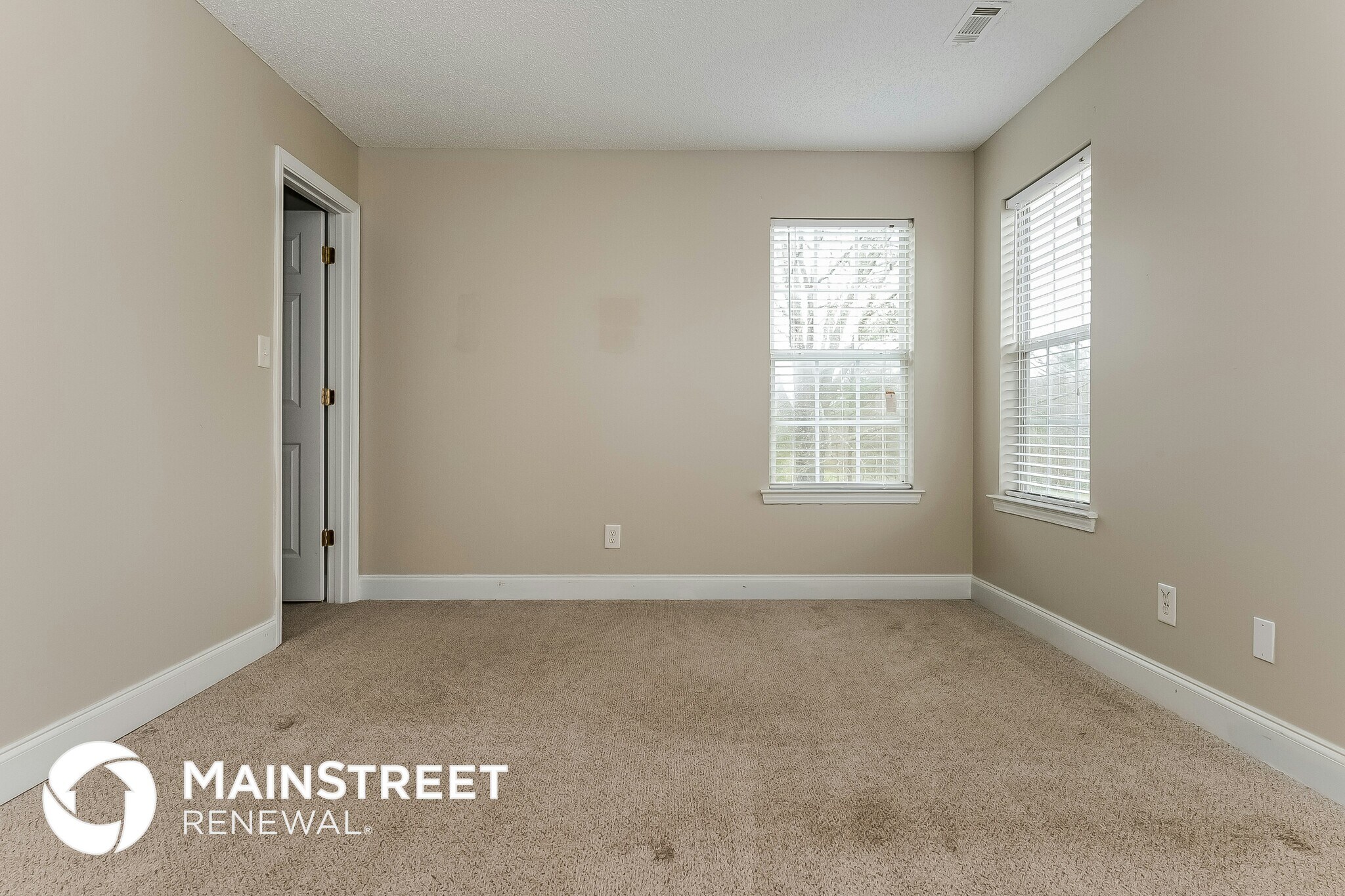 Building Photo - 301 Lyman Ct