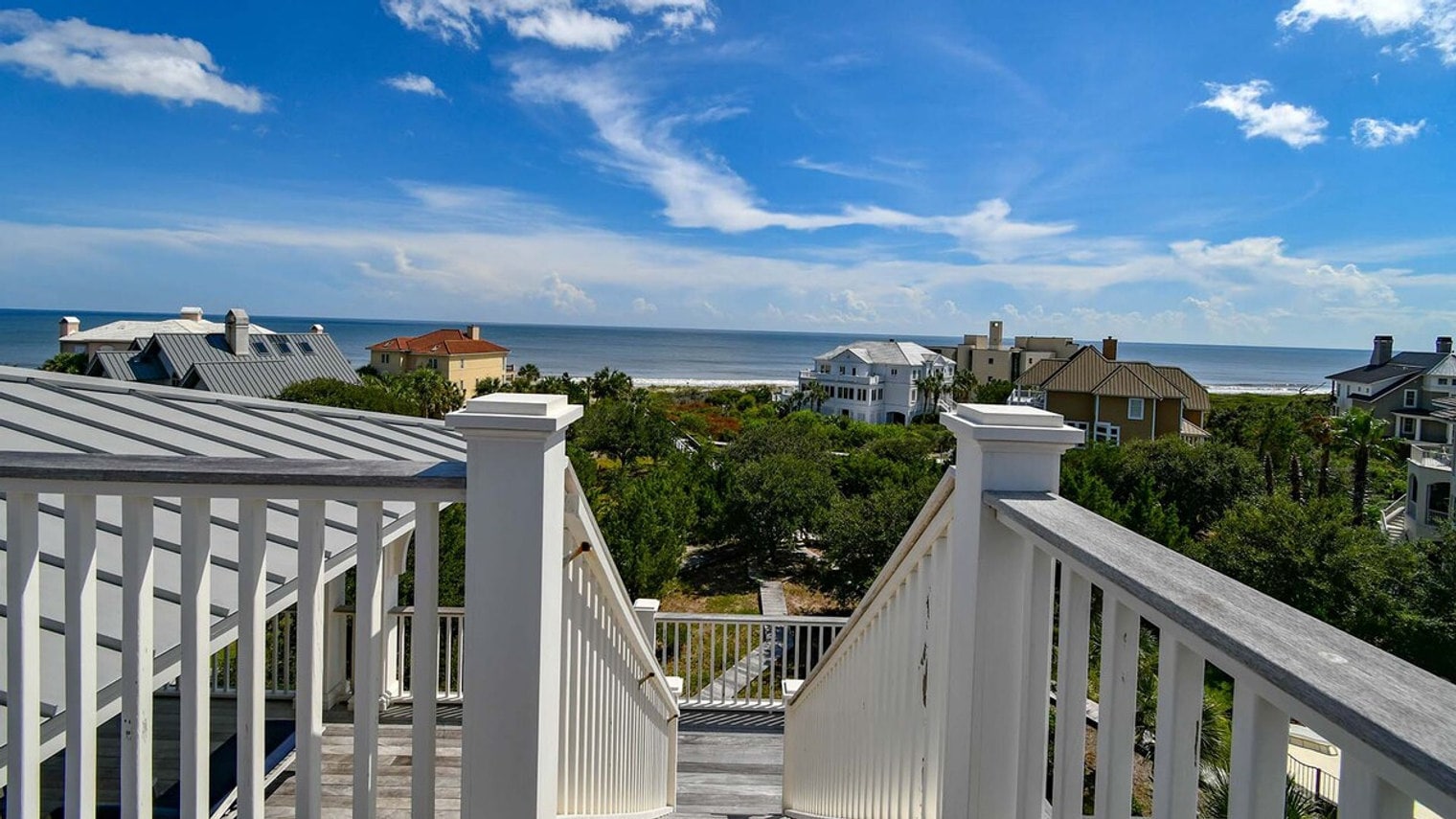 Building Photo - 205 Sea Island Dr