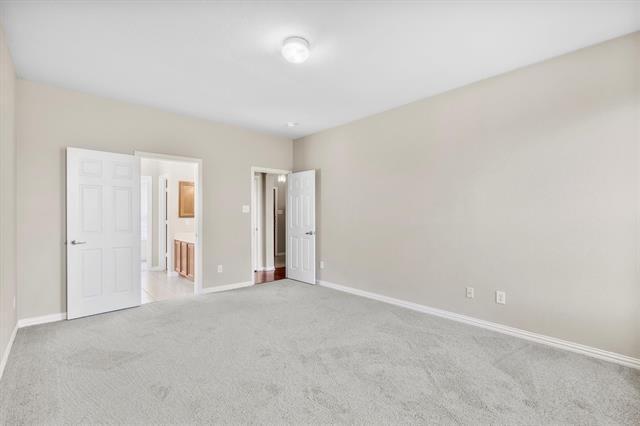 Building Photo - 8008 Raintree Dr