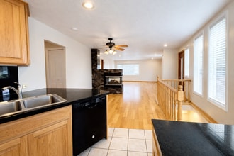 Building Photo - 1201 E 5600 S