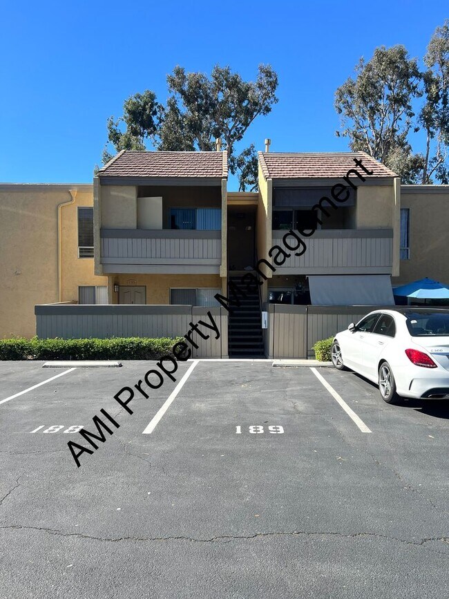 Primary Photo - Move in Special!! $500 off 1st Month's Rent!!