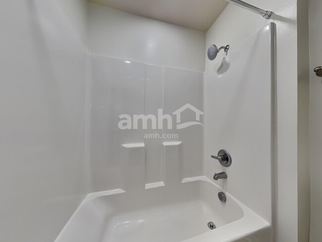 Building Photo - 43 Blackberry Cir