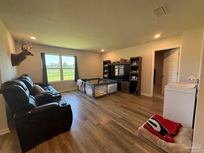 Building Photo - 9732 Angel Oak Dr