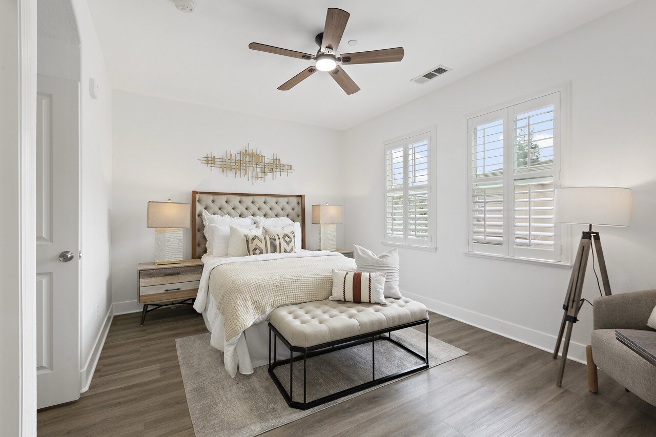 Building Photo - 44 Muller Pl