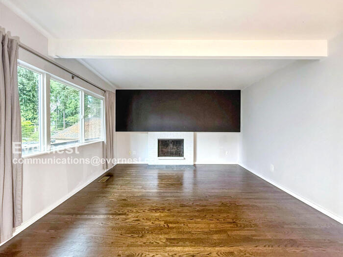 Building Photo - 13787 NE 77th Pl