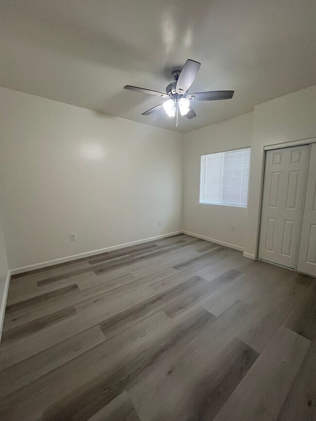 Building Photo - Newly Remodeled Home! MUST SEE!