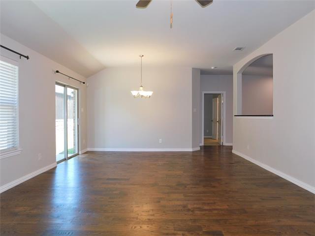 Building Photo - 4502 Baytree Ave