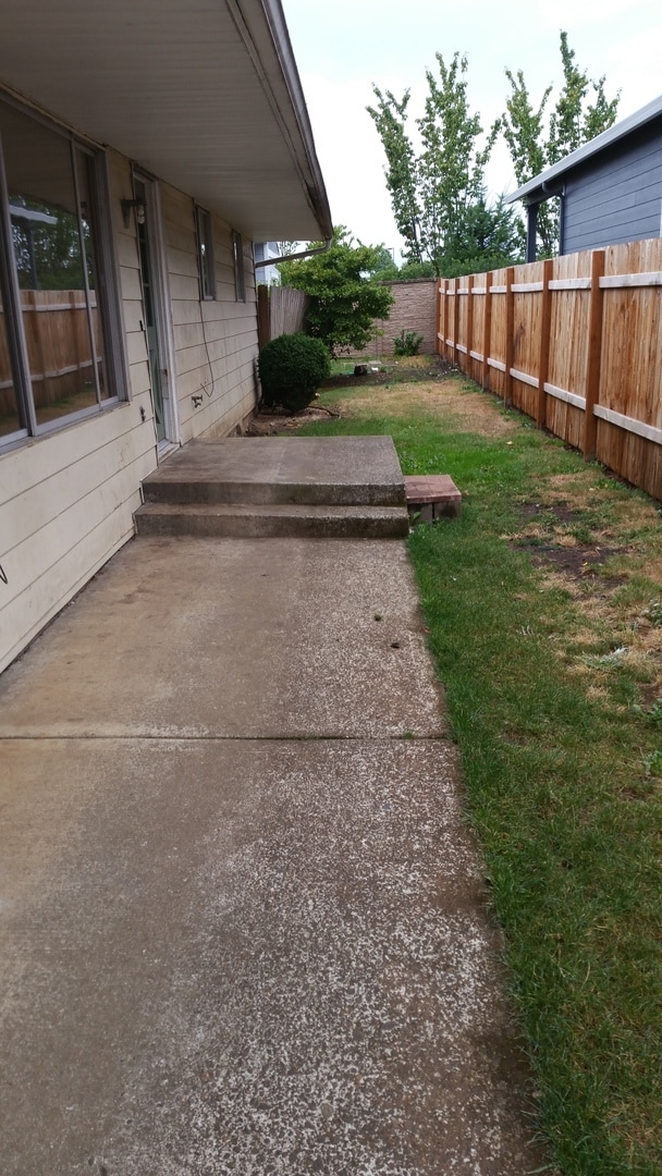 Building Photo - 1600 SE 168th Ave