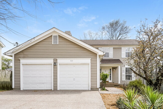 Building Photo - 905 Traceton Ct