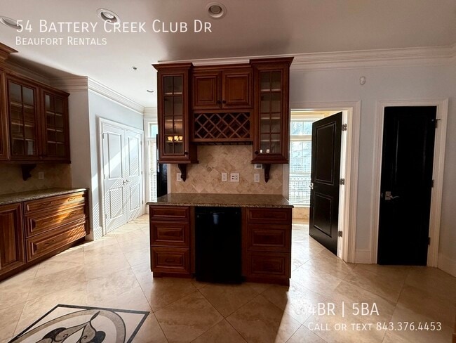 Building Photo - 54 Battery Crk Clb Dr