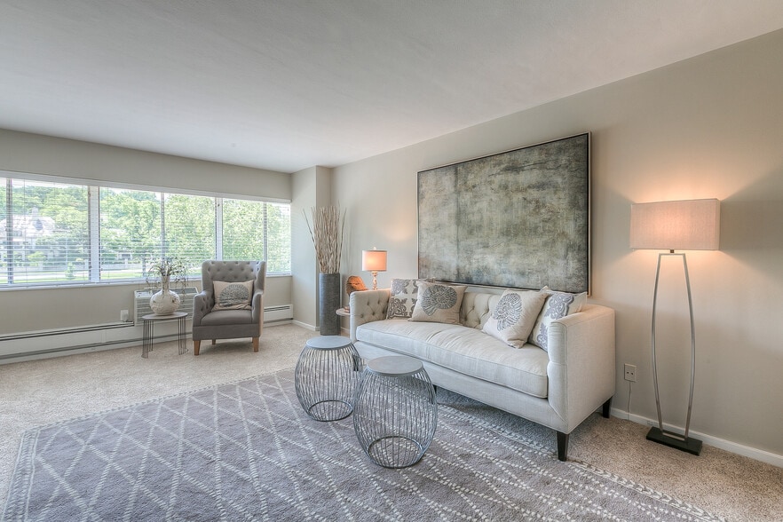 Building Photo - The Sunset Apartments