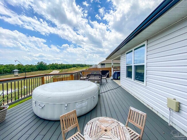 Building Photo - 5601 Guinevere Ln