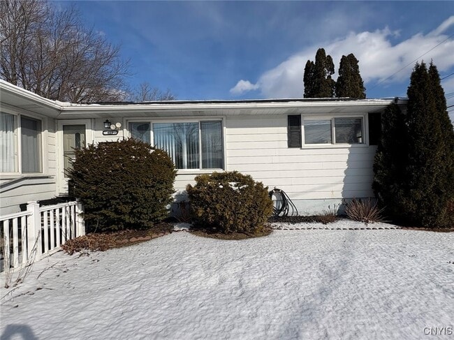 Building Photo - 519 Sunflower Dr