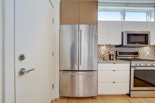 Building Photo - 30 Florida Ave NW