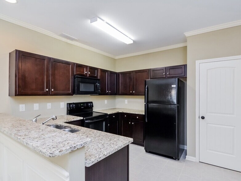 Building Photo - 770 Helm Ln NW