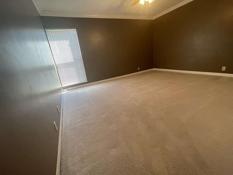 Bedroom 3 - 493 Canberra Dr