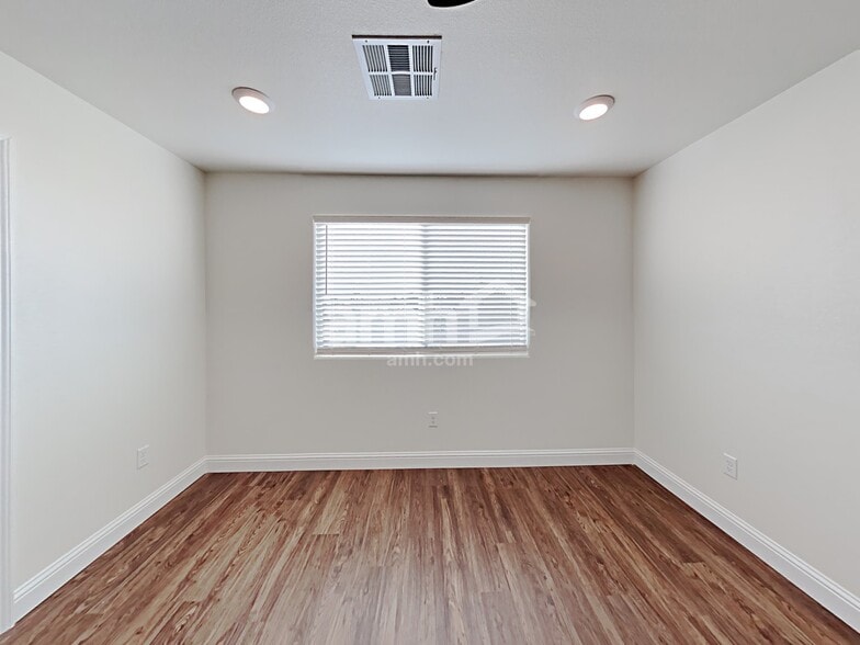 Building Photo - 719 Terrain Star Ave