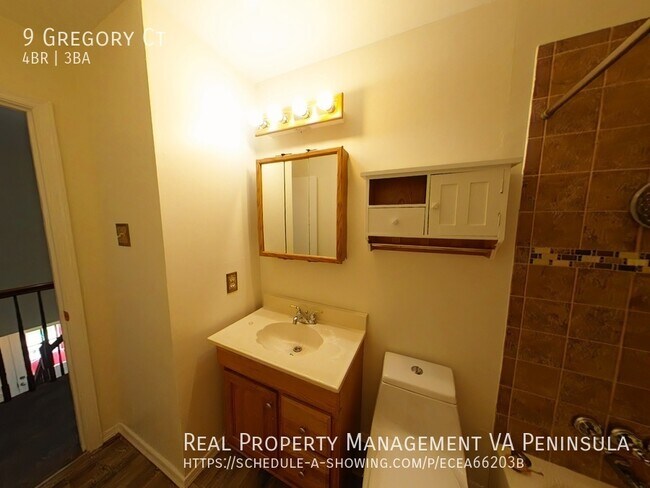 Building Photo - Single Home in Holiday Park of Hampton for...