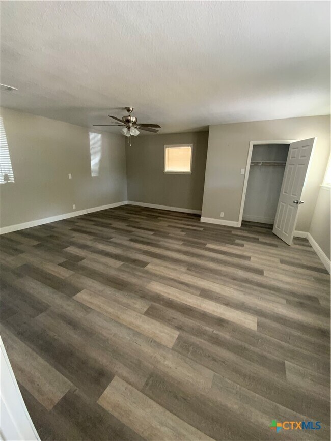 Building Photo - 2016 S 11th St