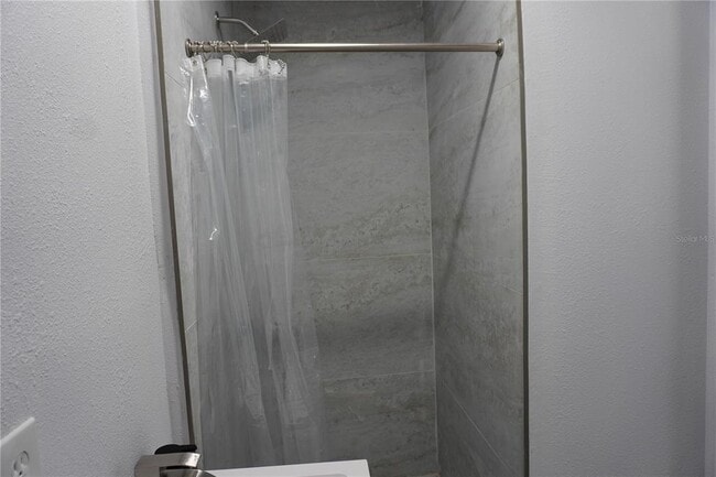 Building Photo - 2326 S Peninsula Dr