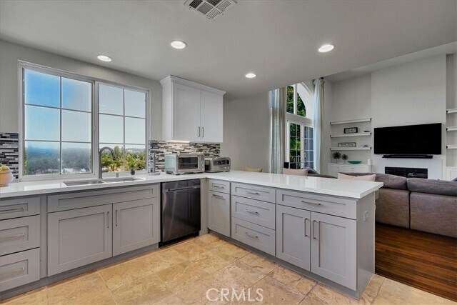 Building Photo - 5649 Como Cir