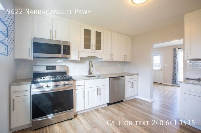 Building Photo - 9622 Narragansett Pkwy