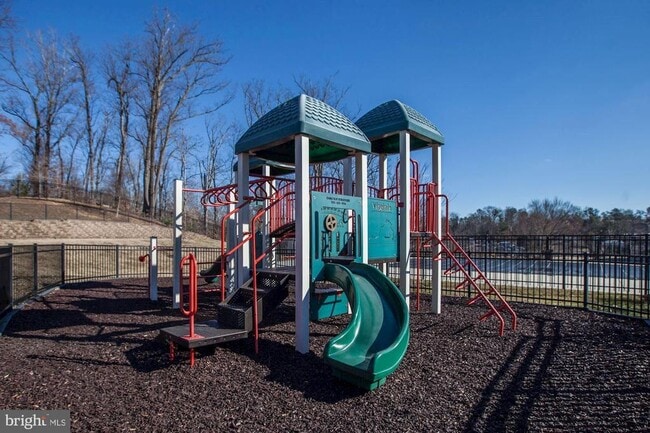 Building Photo - 14855 Potomac Branch Dr