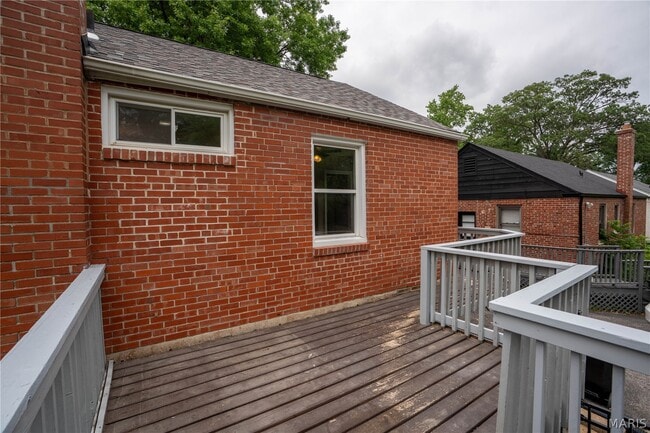 Building Photo - 312 Midway Ave