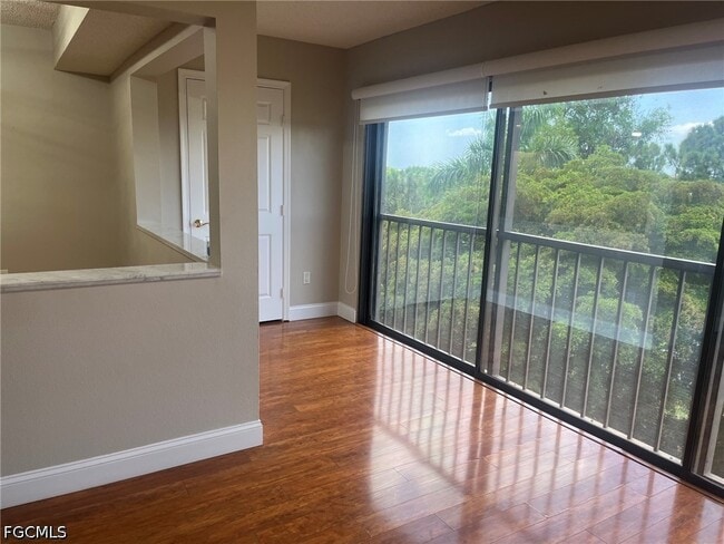 Building Photo - 7430 Lake Breeze Dr