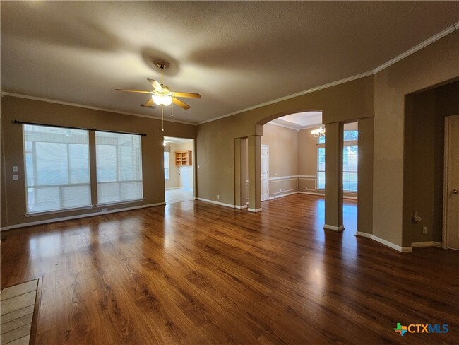 Building Photo - 1771 Oak Glen