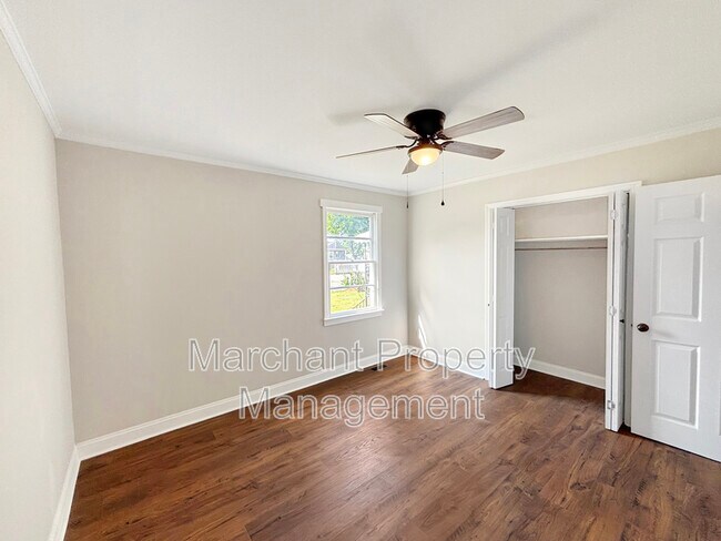 Building Photo - 308 Gordon St Ext